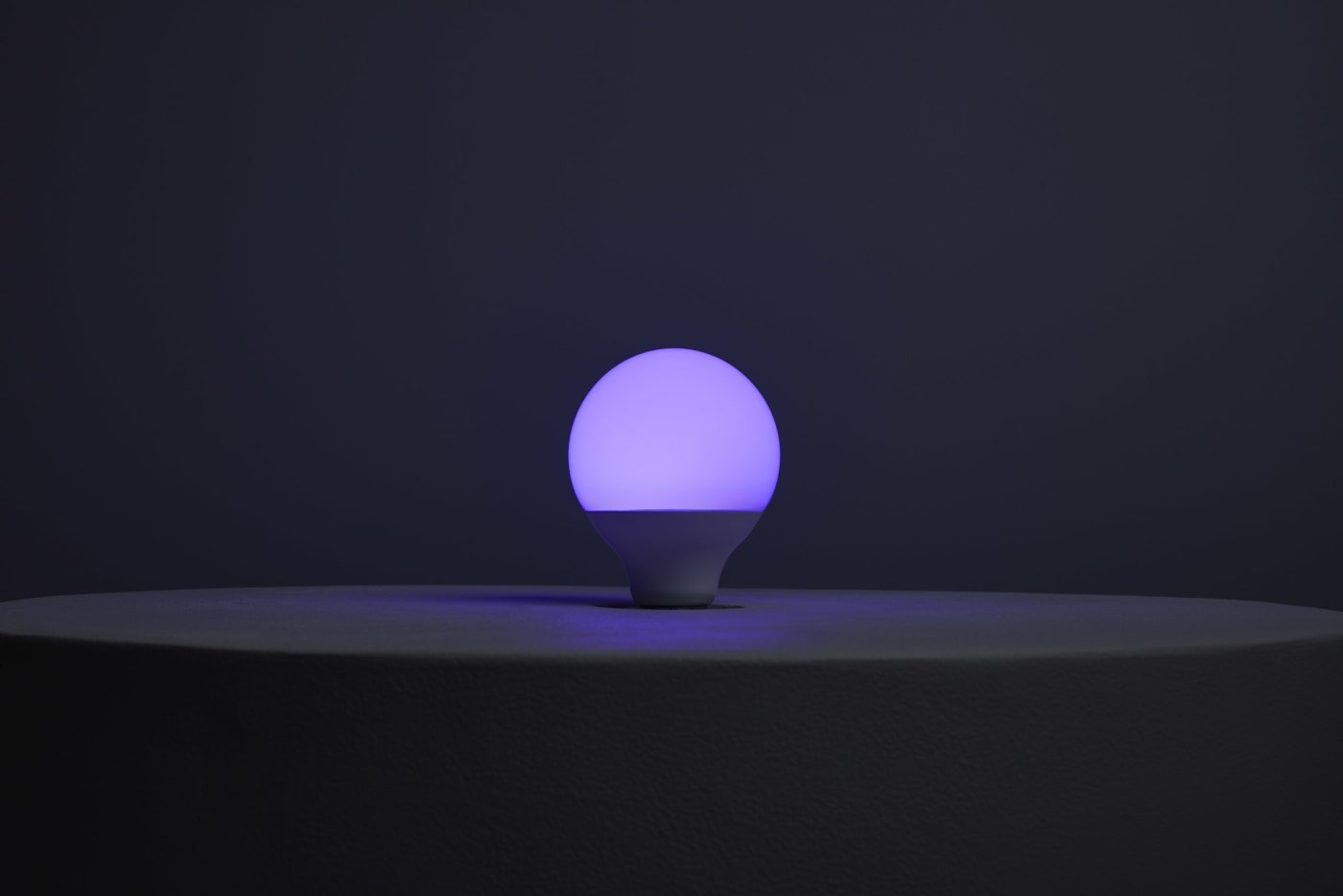 Satco LED RGB G25 light bulb, 10W, 2700K-5000K, RGBTW, medium base, 120V for versatile color and white lighting.