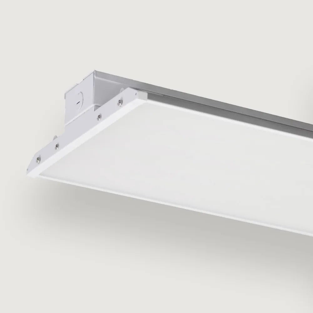 Green Lighting Wholesale 2-ft LED Linear High Bay fixture with 3-Watt, 3-CCT, 140 lm/W, dimmable, ideal for industrial lighting.