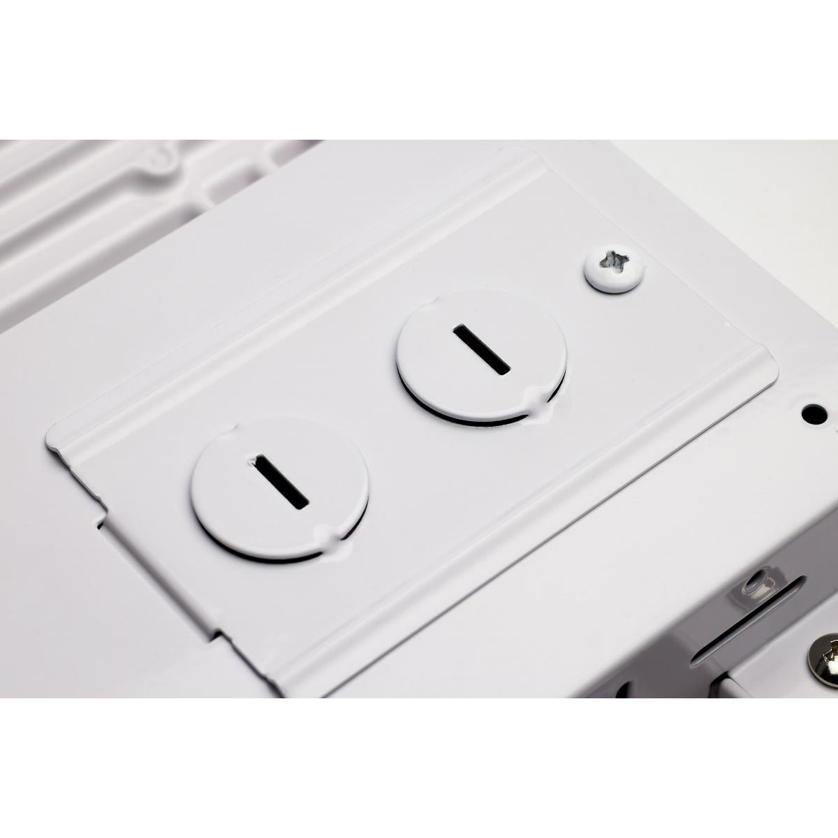Satco LED high bay light with 65W-85W wattage options, selectable 3K/4K/5K color temperature, ideal for commercial lighting.