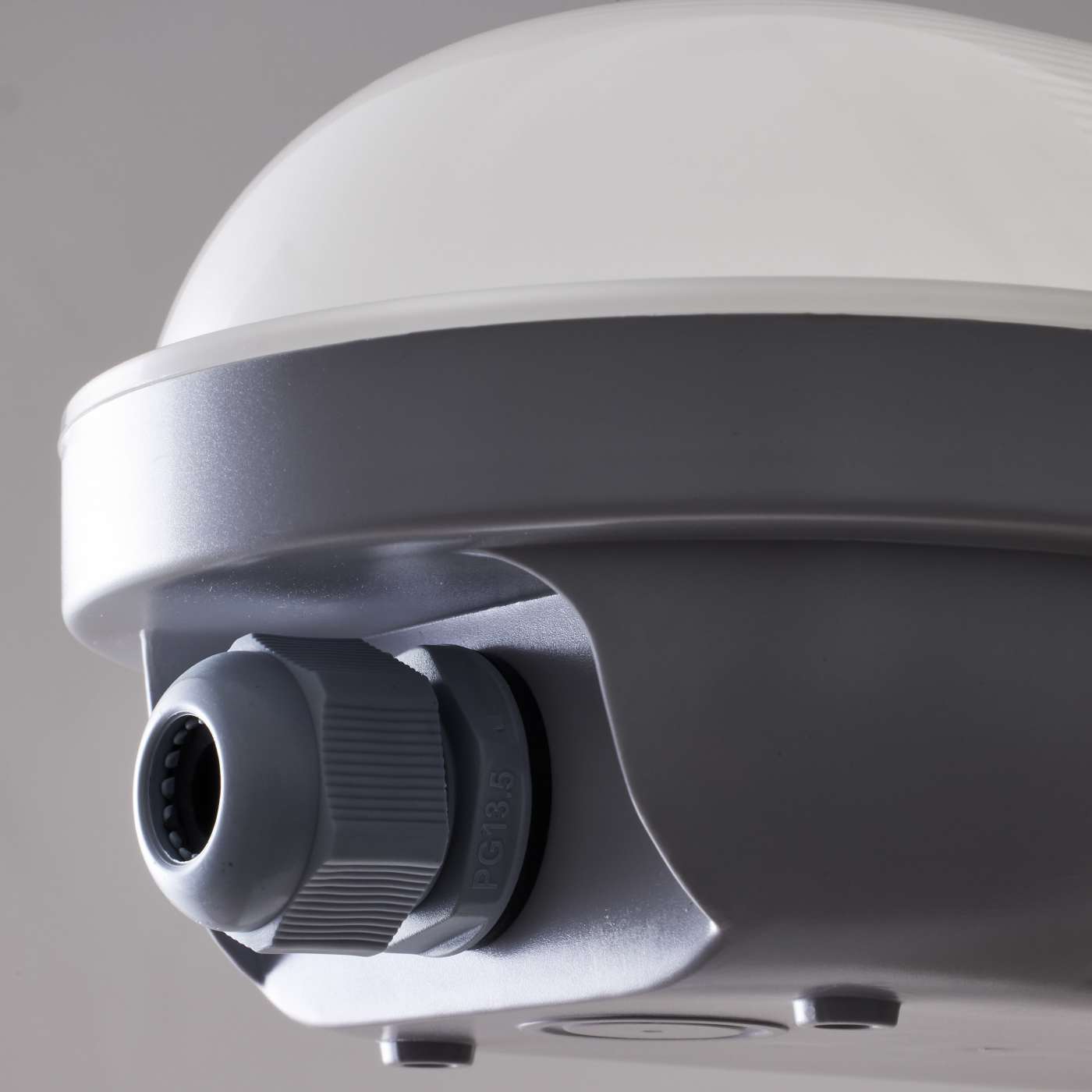 Satco LED 20W vapor-proof fixture with emergency battery, CCT selectable, suitable for 120-347V lighting applications.