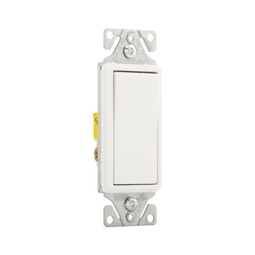 Eaton Lighted 15A Three-Way Decora Switch-120/277V - Cooper
